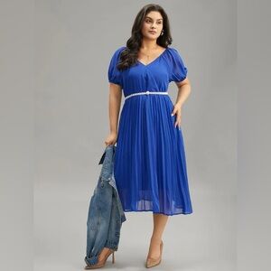 Bloomchic - Romantic Pleated Blue V-Neck Dress, size 10